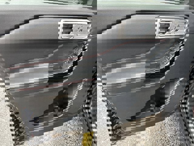 Certified 2023 Ford Explorer ST-Line w/ Class IV Trailer Tow Package image 14