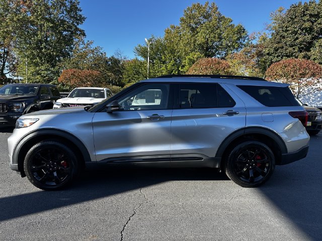 Certified 2023 Ford Explorer ST w/ Equipment Group 401A AWD/4WD image 8