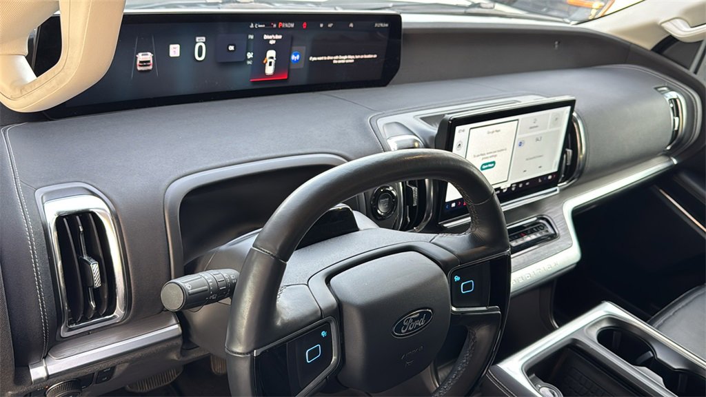 Certified 2025 Ford Expedition Max Platinum image 22