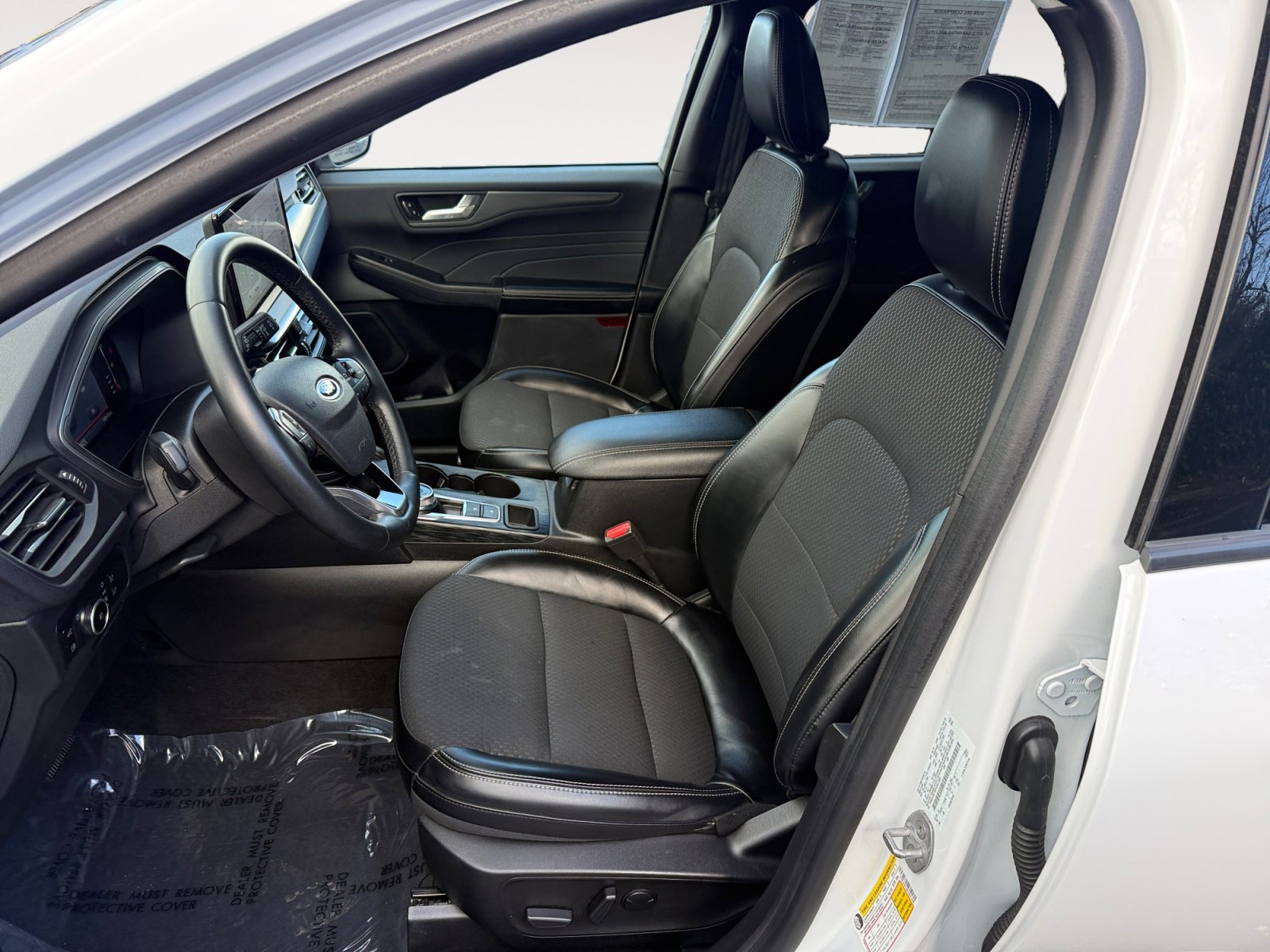 Certified 2023 Ford Escape SE image 10