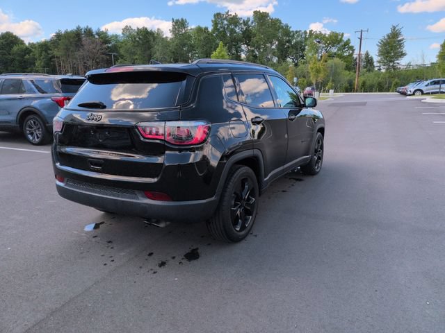 Used 2019 Jeep Compass Latitude FWD image 7