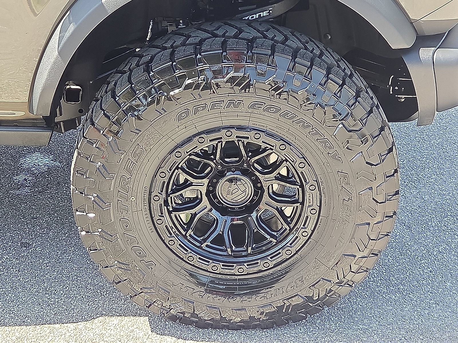 Certified 2026 Ford Bronco Badlands AWD/4WD image 7