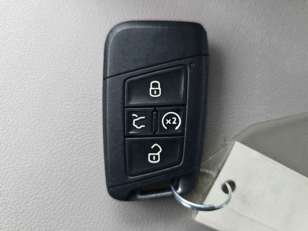 Used 2023 Volkswagen Jetta SE image 21