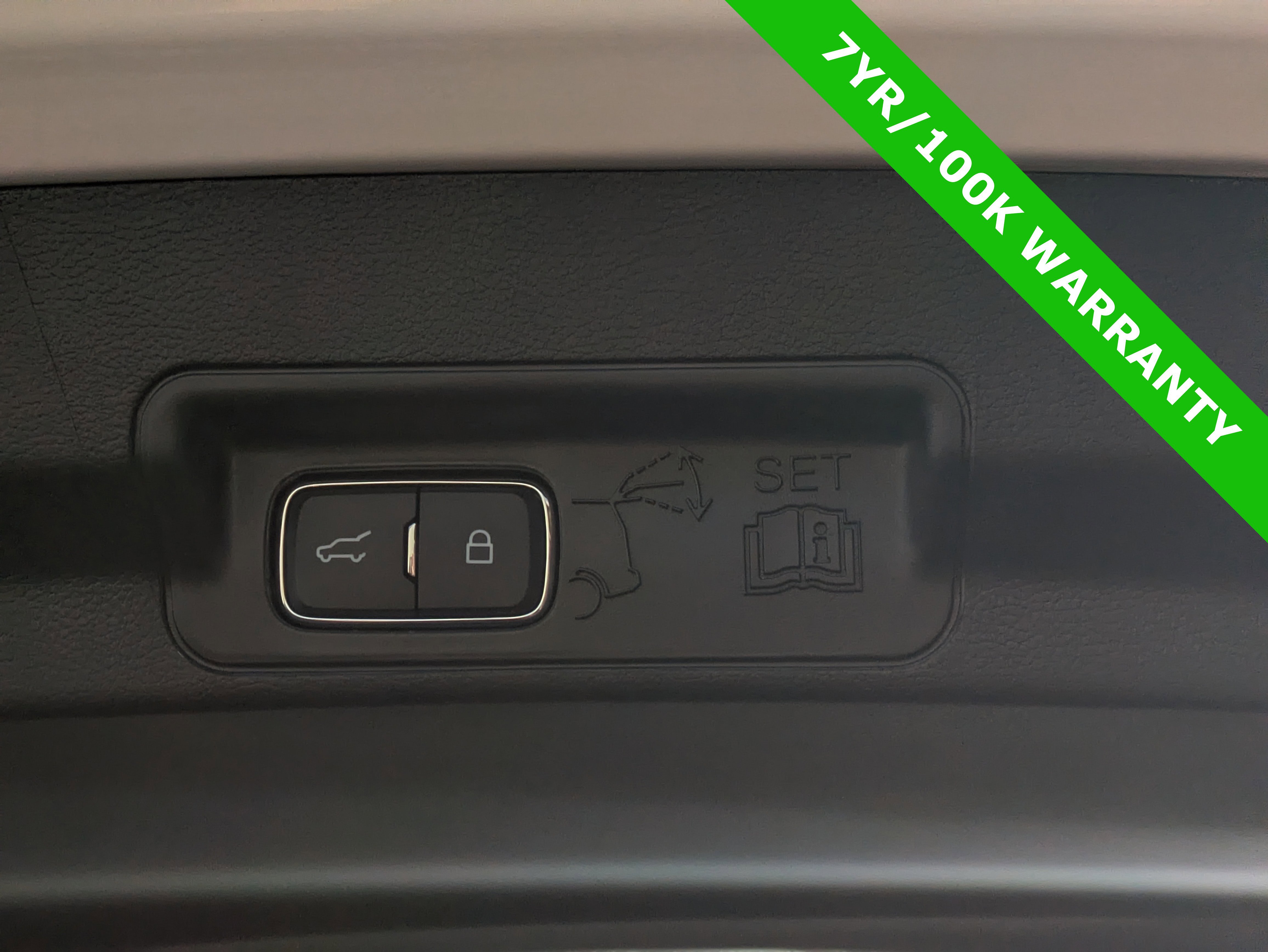 Certified 2025 Ford Explorer Platinum w/ Ultimate Package image 14