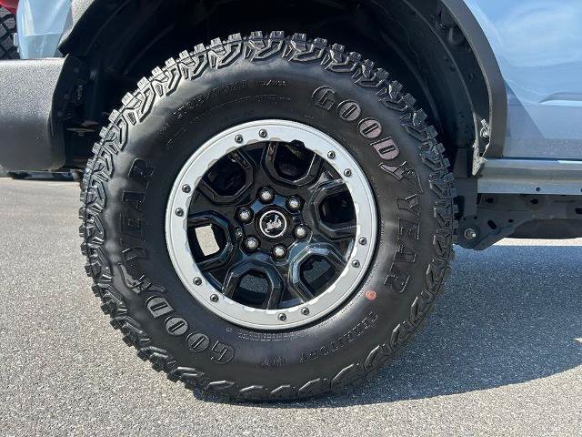 Certified 2023 Ford Bronco Big Bend w/ Sasquatch Package AWD/4WD image 11