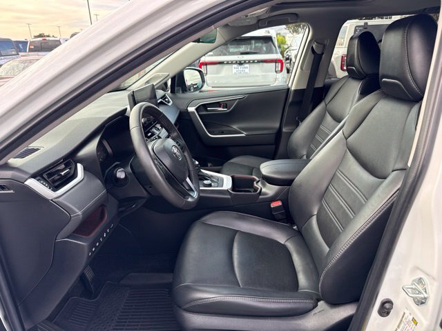 Used 2023 Toyota RAV4 Limited AWD/4WD image 19