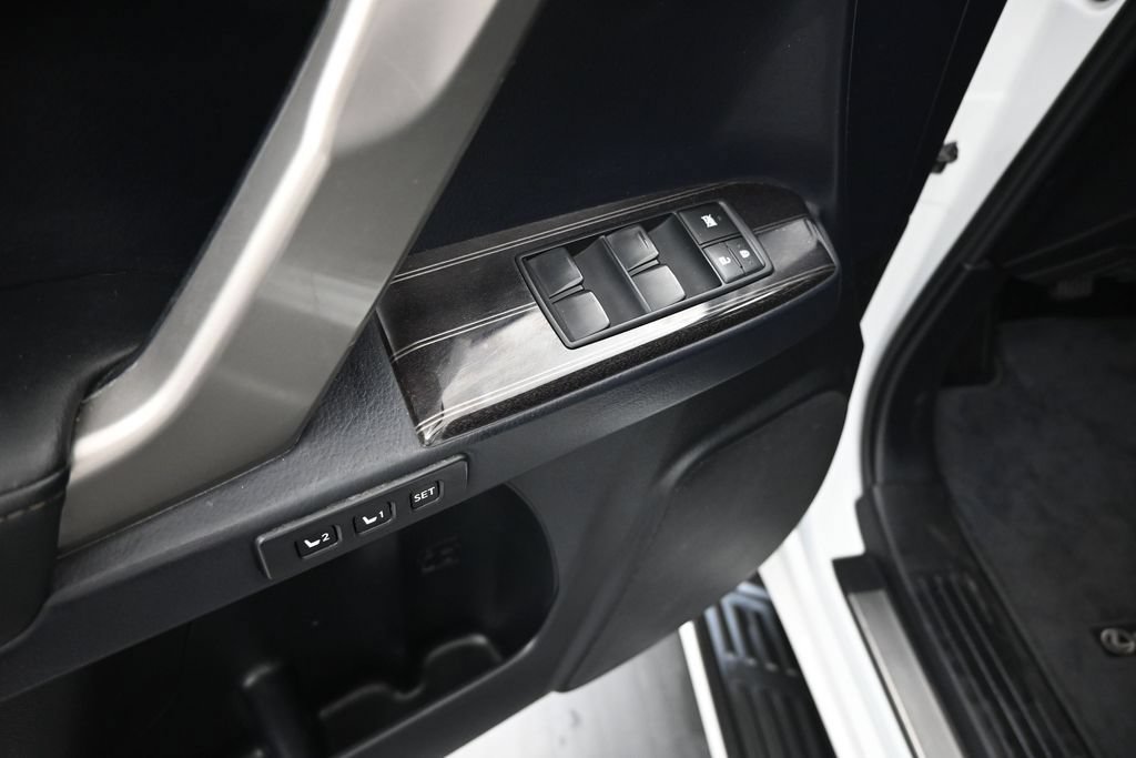 Used 2021 Lexus GX 460 Premium w/ Premium Package AWD/4WD image 17