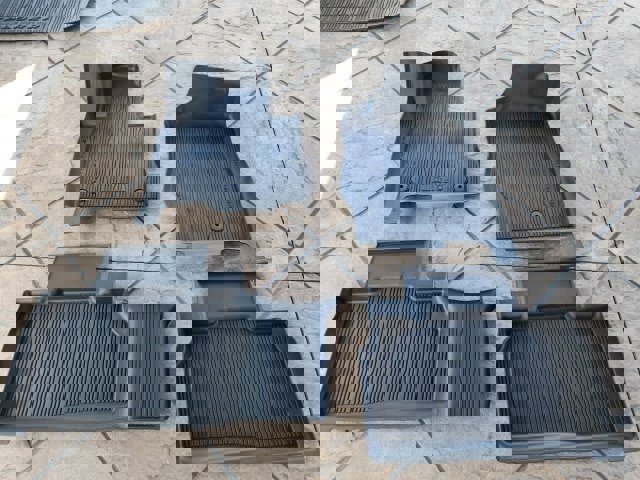 Certified 2022 Ford Explorer Limited w/ Equipment Group 301A image 34