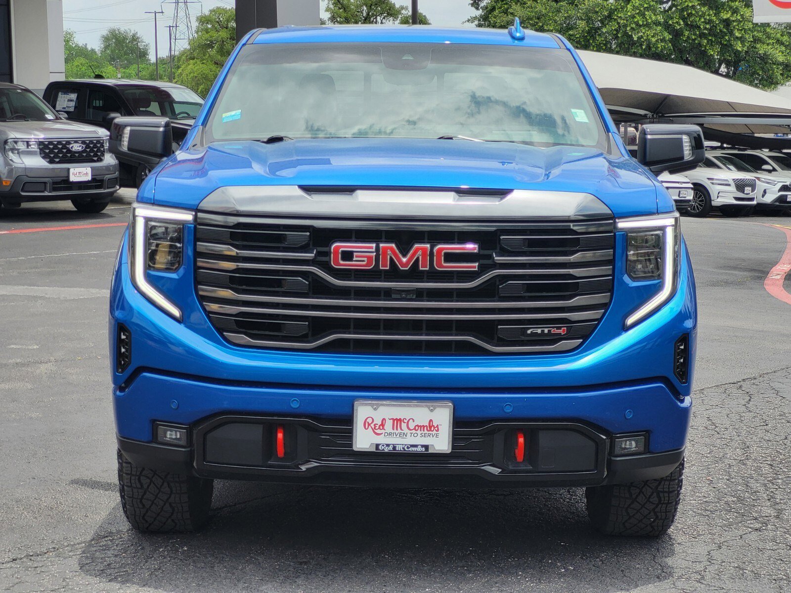 Used 2024 GMC Sierra 1500 AT4 AWD/4WD image 9