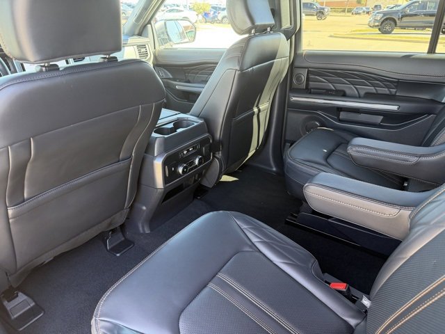 Certified 2024 Ford Expedition Platinum image 23