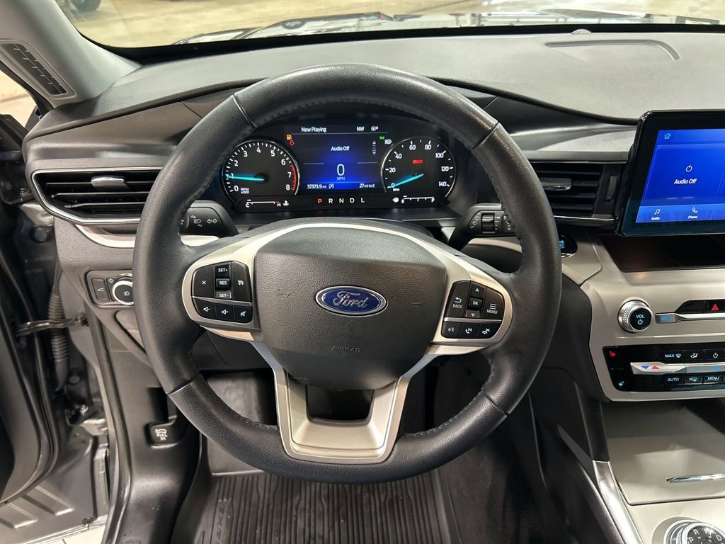 Certified 2023 Ford Explorer XLT w/ Equipment Group 202A AWD/4WD image 16
