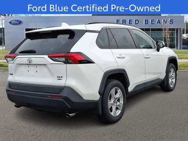 Used 2021 Toyota RAV4 XLE image 4