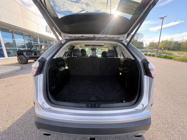 Certified 2019 Ford Edge Titanium w/ Equipment Group 301A FWD image 35