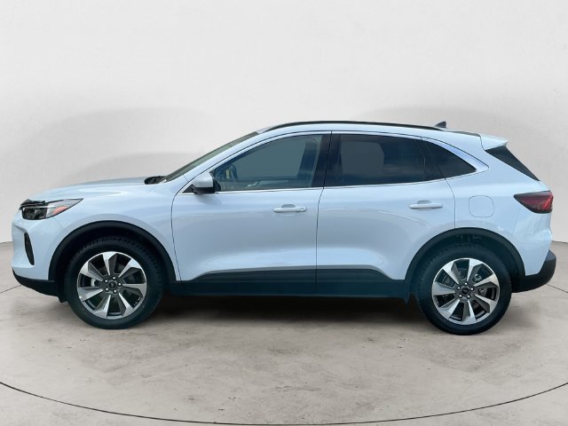 Certified 2025 Ford Escape Platinum AWD/4WD image 8