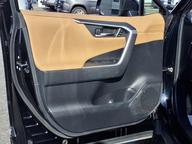 Used 2020 Toyota RAV4 Limited w/ Limited Grade Weather Package image 10