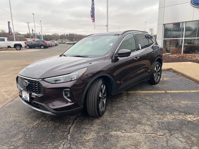 Certified 2023 Ford Escape Platinum AWD/4WD image 3