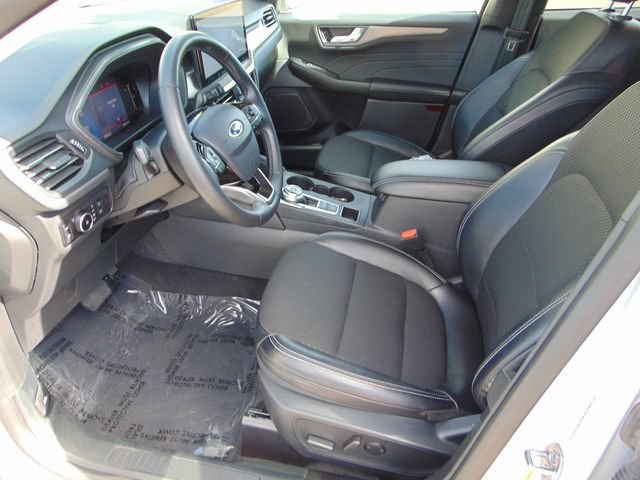 Certified 2026 Ford Escape SE FWD image 10