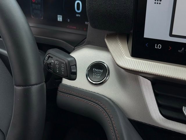 Certified 2025 Ford Explorer Active AWD/4WD image 12