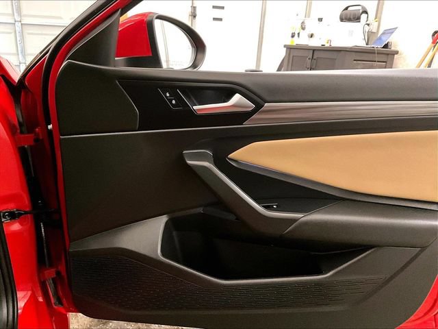 Used 2019 Volkswagen Jetta SEL w/ Cold Weather Package FWD image 23