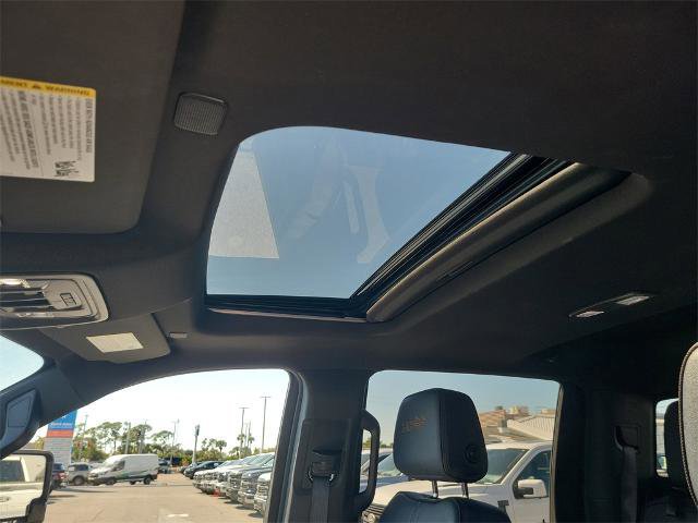 Used 2024 Chevrolet Silverado 2500 High Country w/ High Country Premium Package image 17