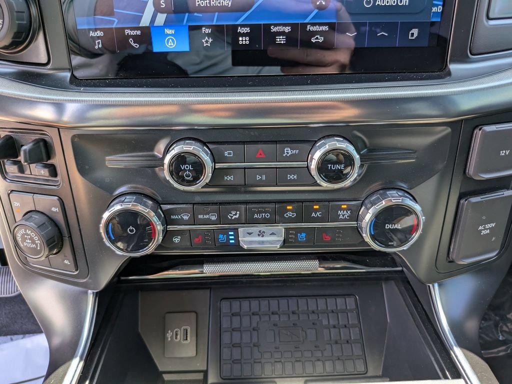 Certified 2025 Ford F150 Raptor AWD/4WD image 28