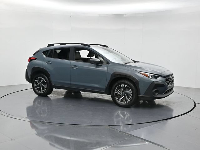 Used 2024 Subaru Crosstrek 2.0i Premium AWD/4WD image 3