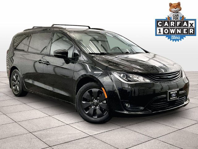 Used 2019 Chrysler Pacifica Limited w/ Advanced Safetytec Group FWD image 2