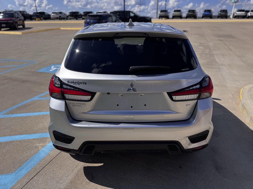 Used 2024 Mitsubishi Outlander Sport SE image 3