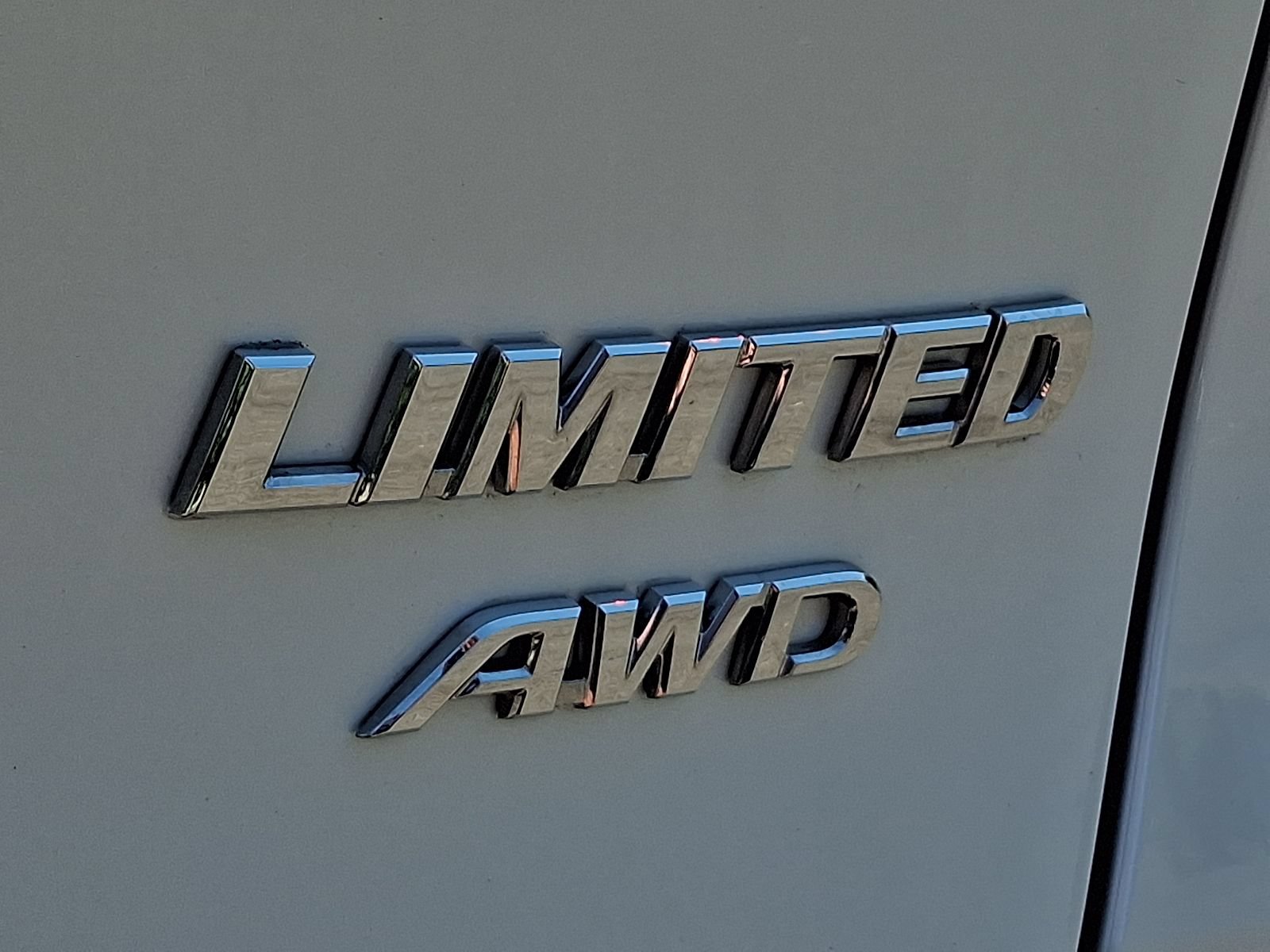 Used 2024 Toyota RAV4 Limited w/ Weather Package AWD/4WD image 29