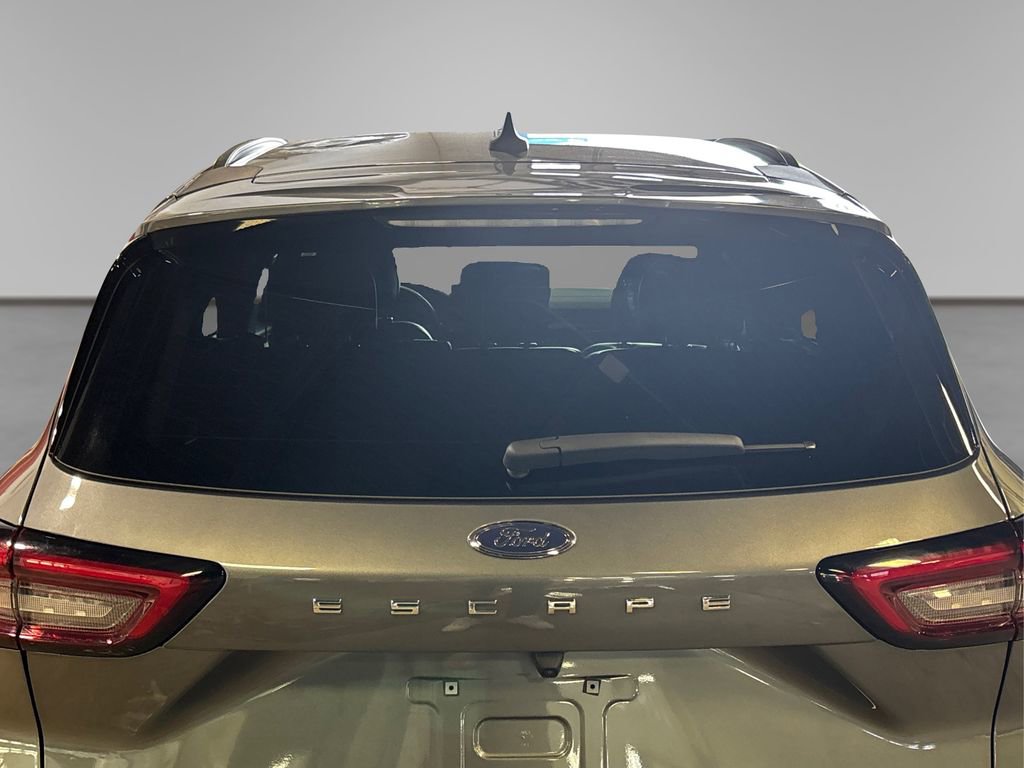 Certified 2024 Ford Escape ST-Line w/ Tech Pack #1 FWD image 17
