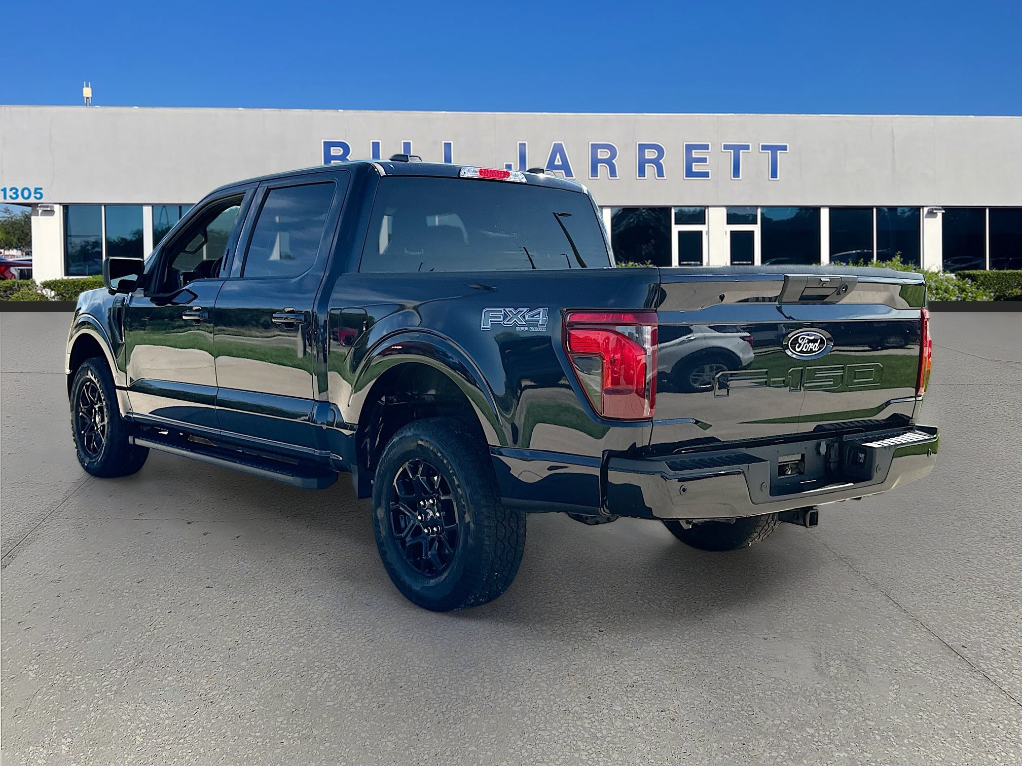 Certified 2024 Ford F150 XLT w/ FX4 Off-Road Package AWD/4WD image 5