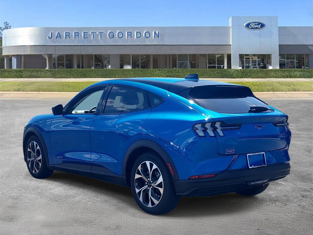 Certified 2025 Ford Mustang Mach-E Select RWD image 3