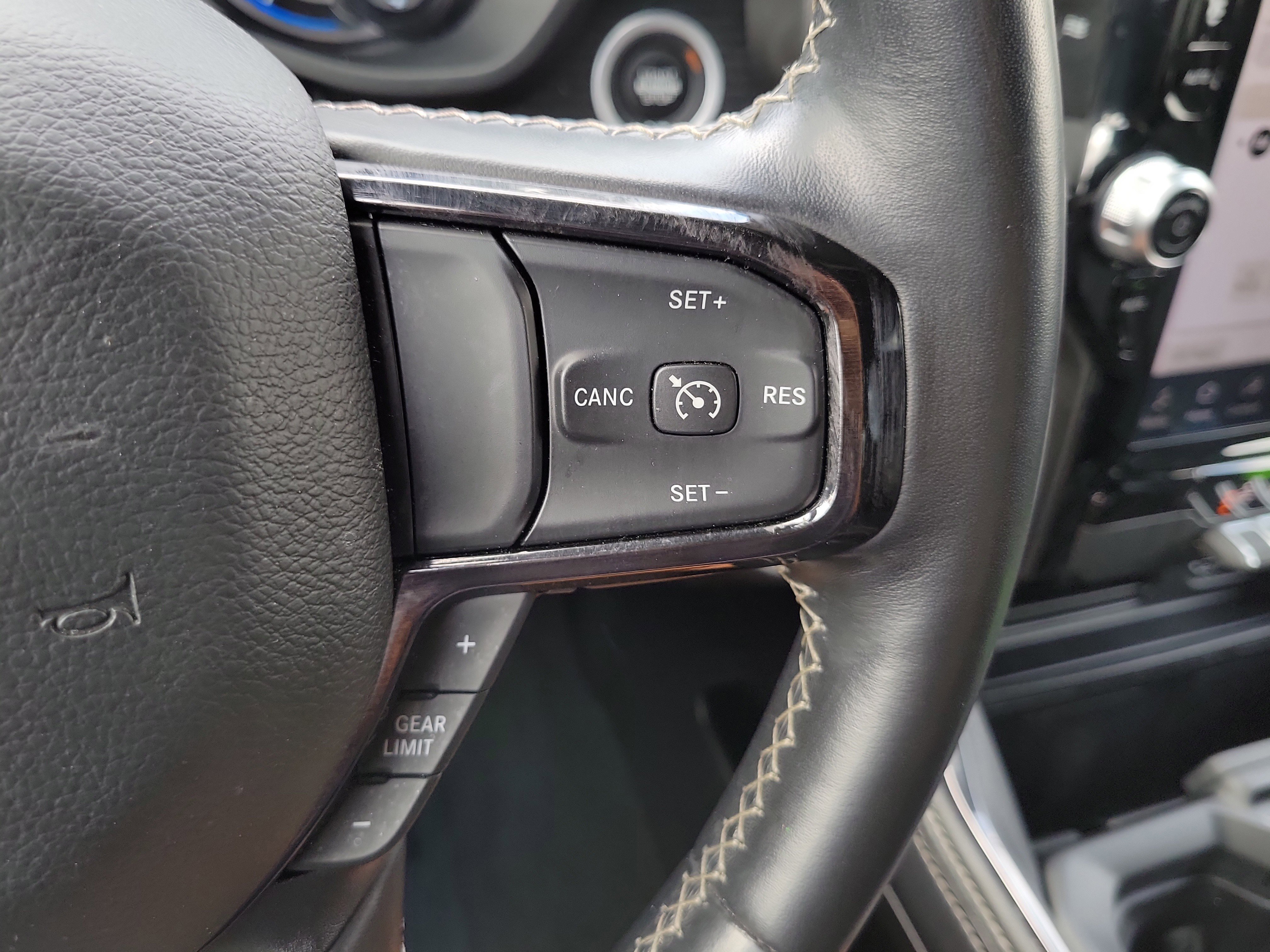 Used 2022 RAM 1500 Limited AWD/4WD image 24