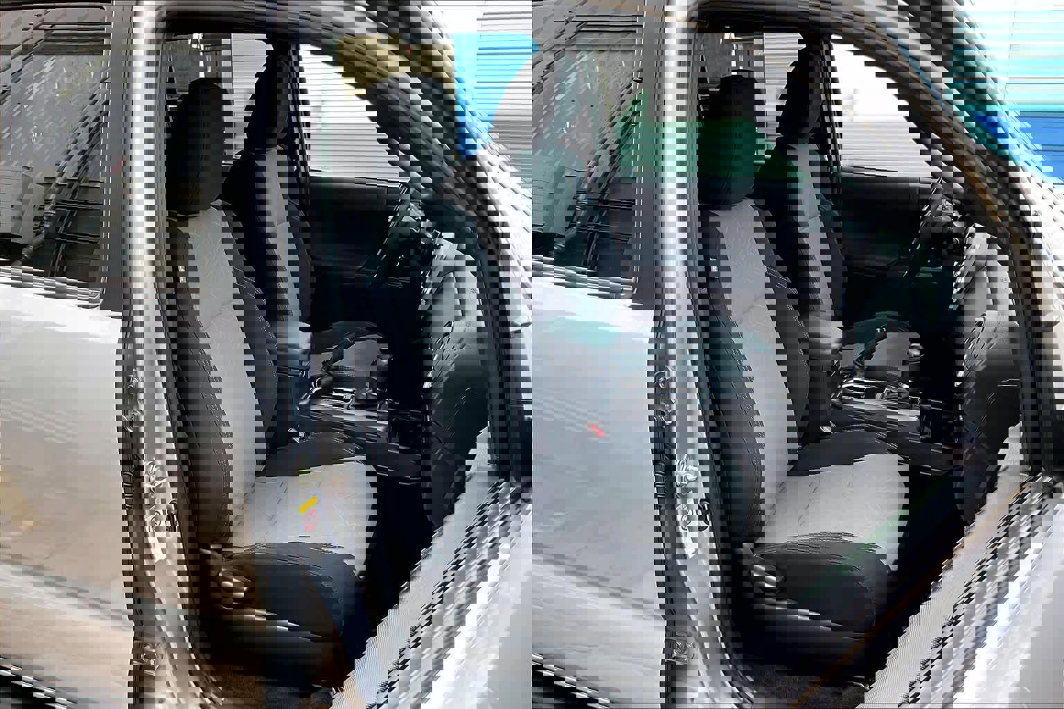 Used 2020 Toyota Tacoma TRD Sport image 12