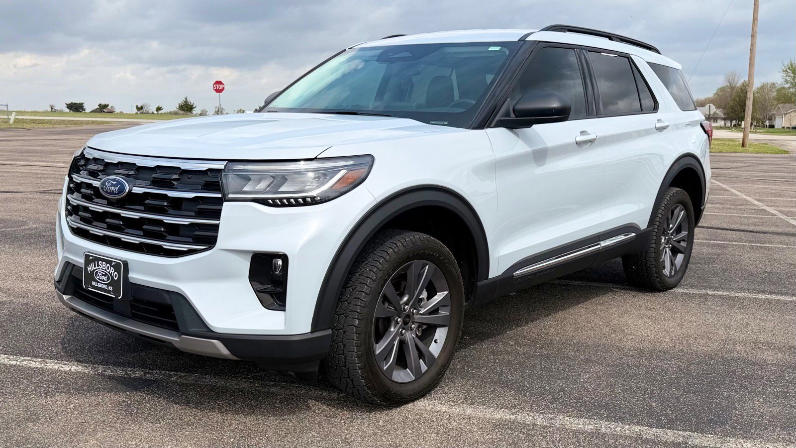 Certified 2025 Ford Explorer Active w/ Active Comfort Package AWD/4WD image 12