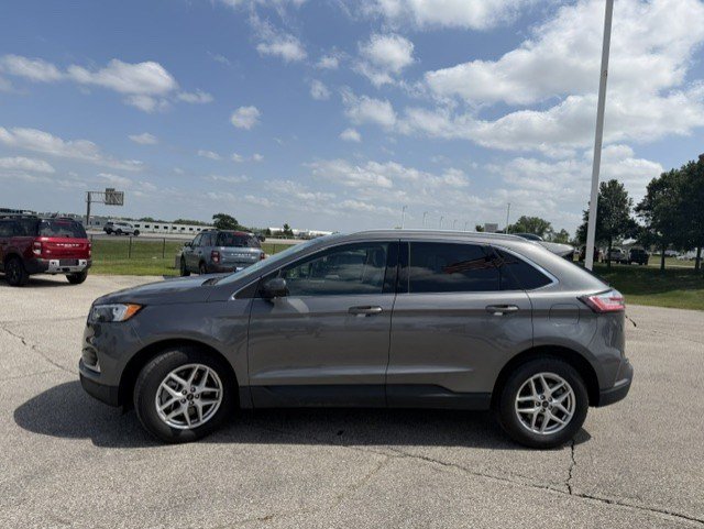 Certified 2023 Ford Edge SEL w/ Convenience Package AWD/4WD image 5