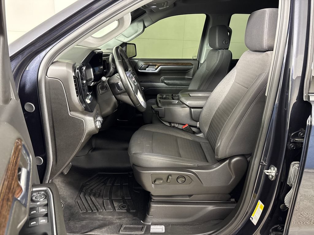 Used 2024 GMC Sierra 1500 Elevation AWD/4WD image 31