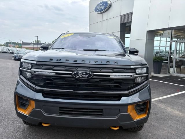 Certified 2025 Ford Expedition Tremor AWD/4WD image 8