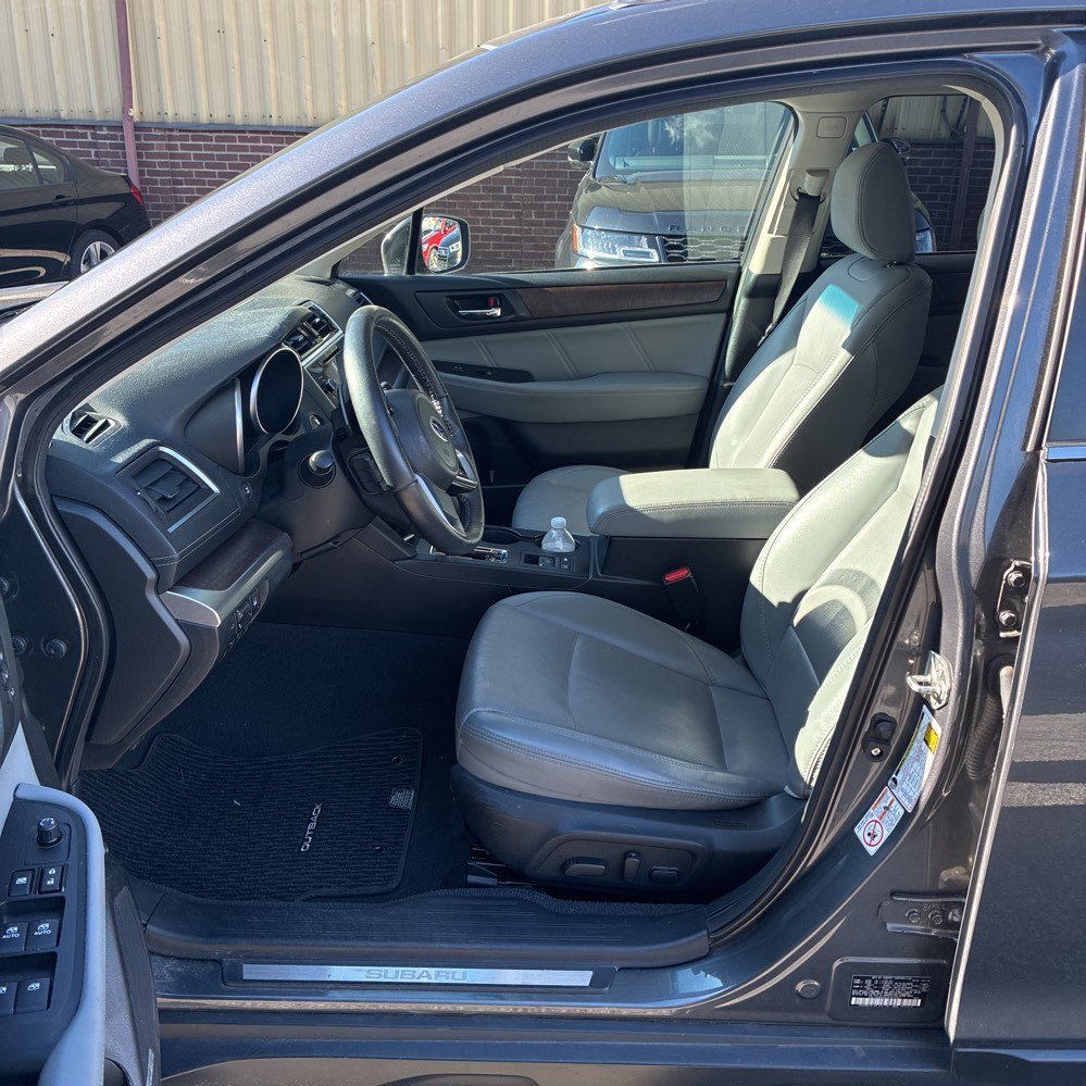 Used 2019 Subaru Outback 2.5i Limited w/ Popular Package #2 image 3