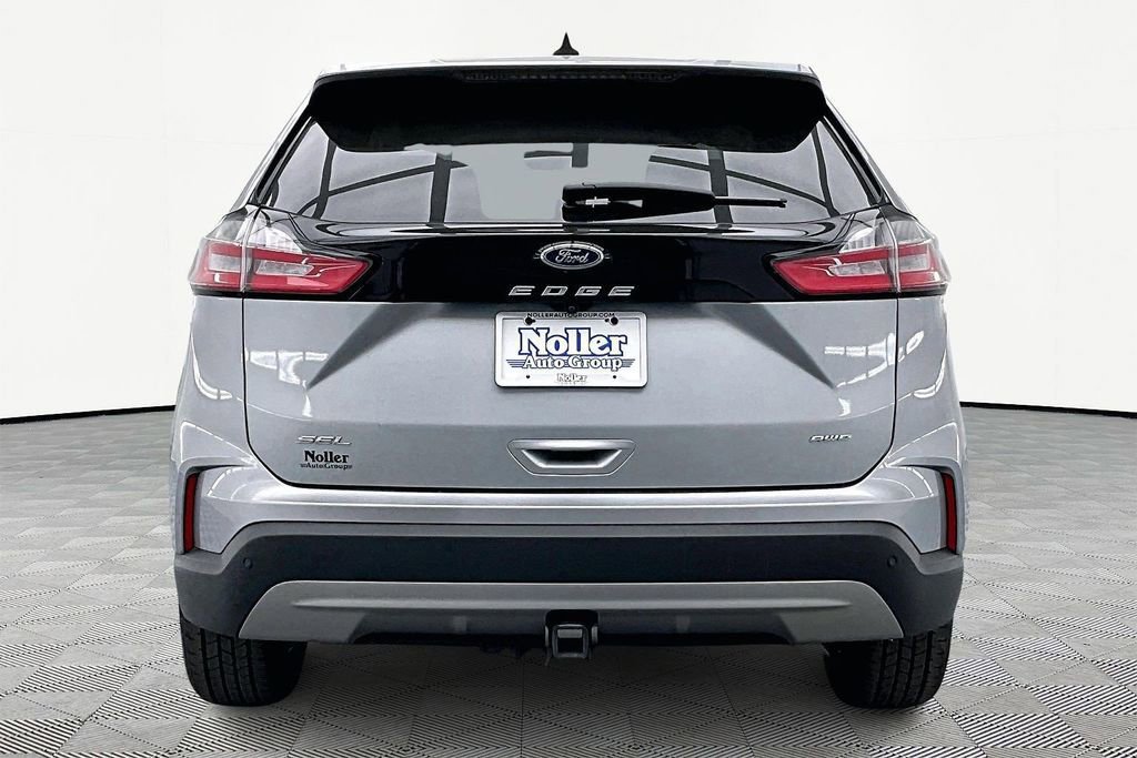 Certified 2022 Ford Edge SEL w/ Convenience Package image 3