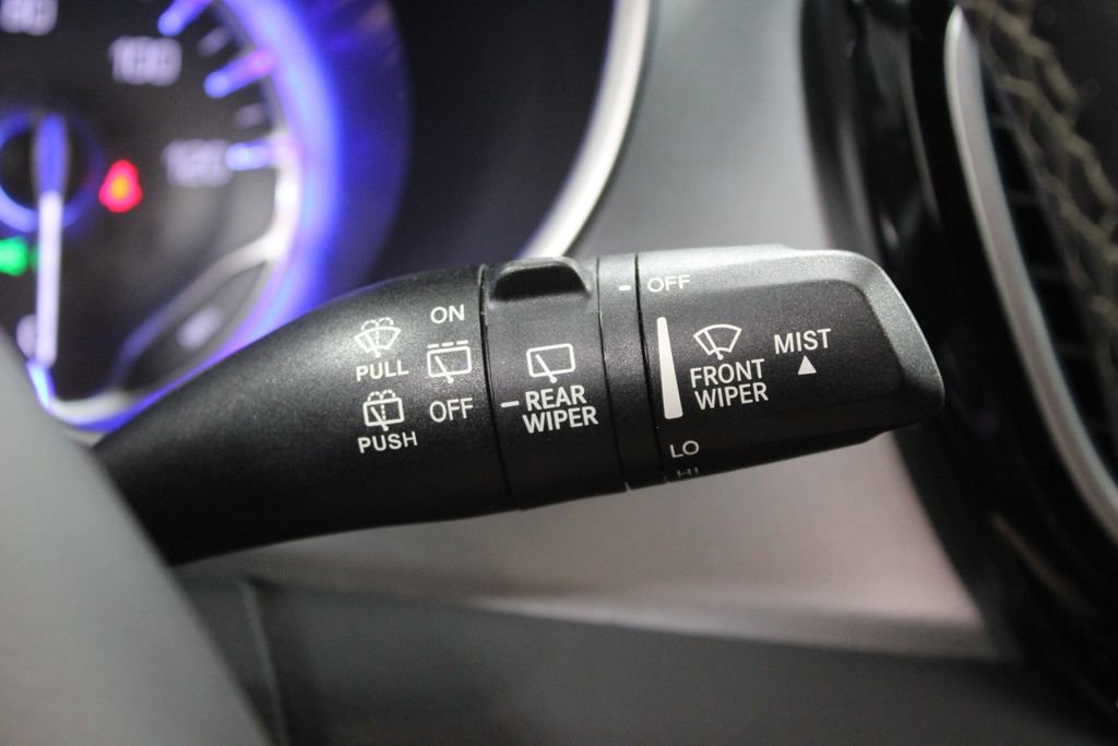 Used 2018 Chrysler Pacifica Touring-L w/ Premium Audio Group FWD image 41