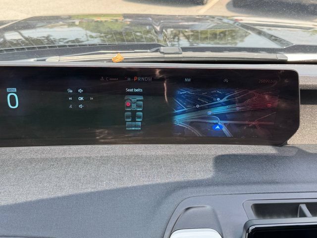 Certified 2025 Ford Expedition Active AWD/4WD image 6