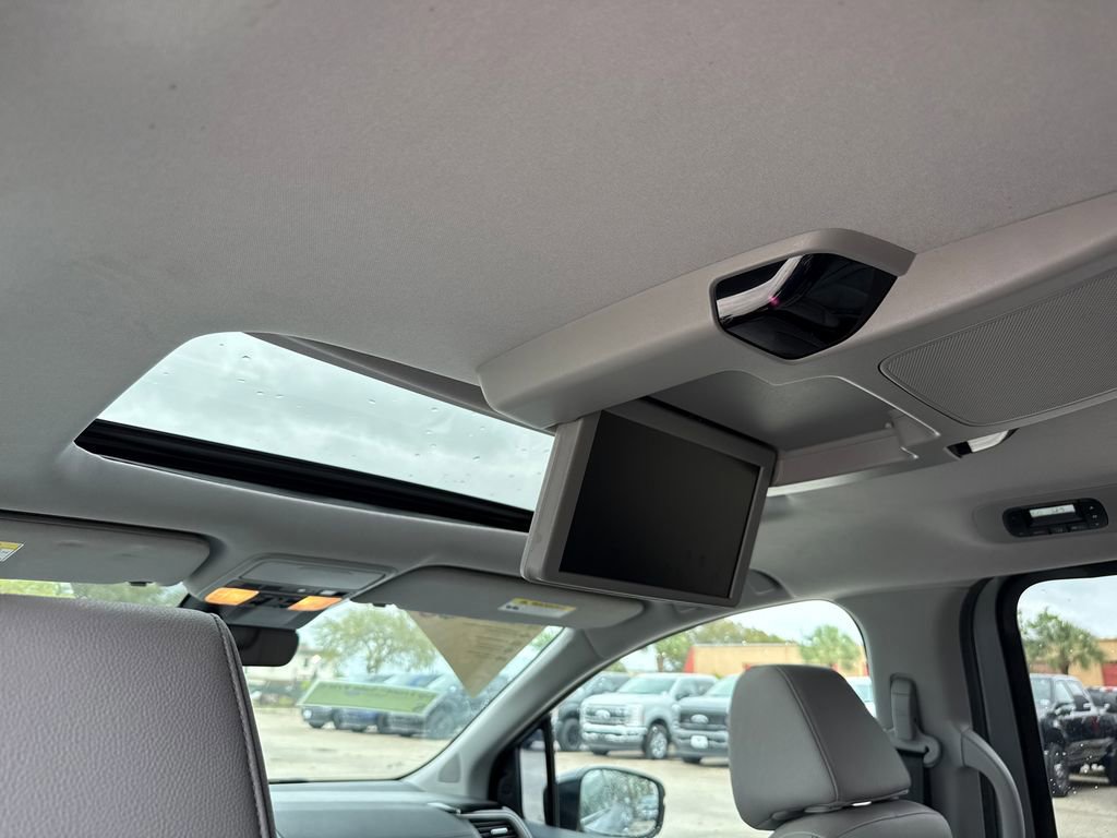 Used 2018 Honda Odyssey Elite image 9