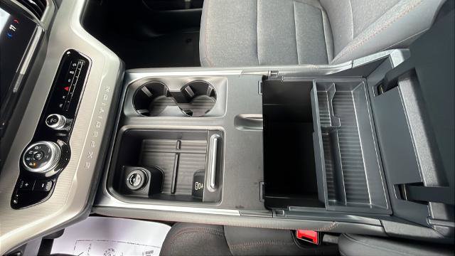Certified 2025 Ford Expedition Active image 13