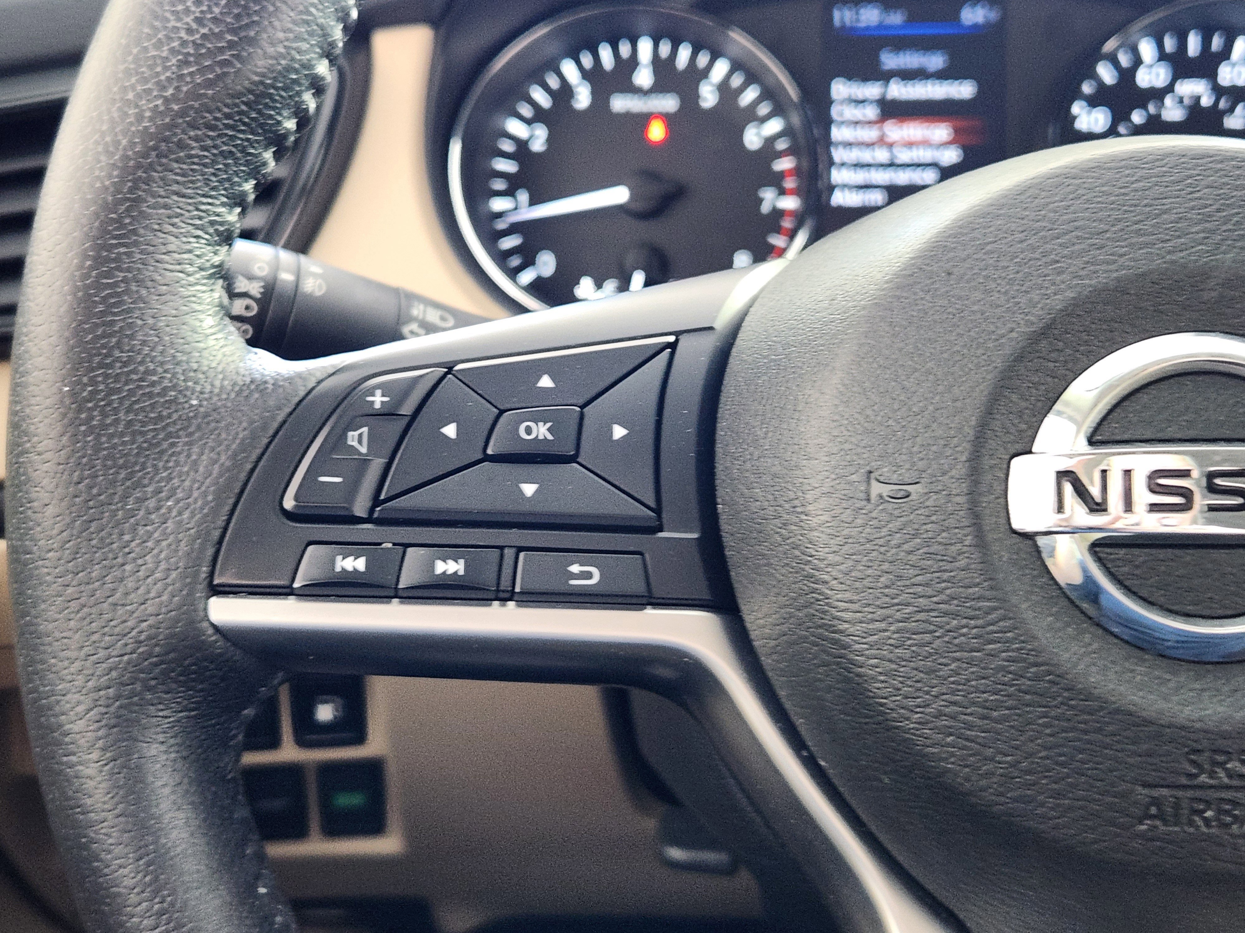 Used 2019 Nissan Rogue SL image 18