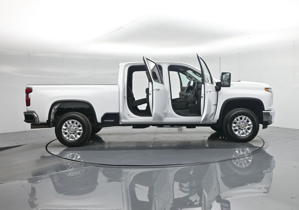 Used 2023 Chevrolet Silverado 2500 LT image 5