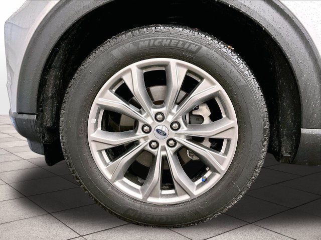 Certified 2023 Ford Explorer Limited AWD/4WD image 8