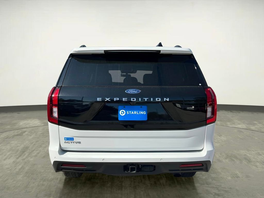 Certified 2025 Ford Expedition Active AWD/4WD image 7