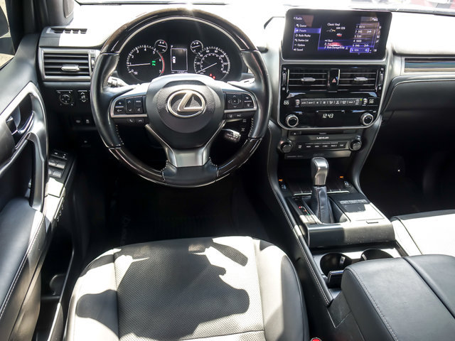 Used 2023 Lexus GX 460 Premium AWD/4WD image 16