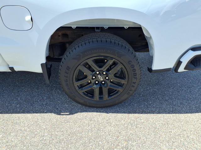 Used 2024 Chevrolet Silverado 1500 Custom AWD/4WD image 29